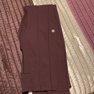 Burgundy lululemon leggings